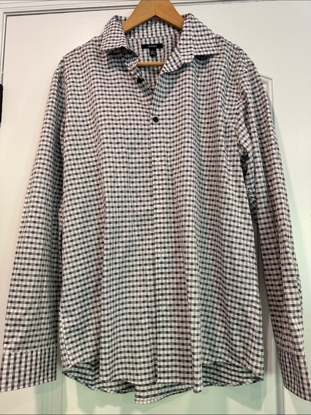 Alfani Men’s Black and White Gingham Dress Shirt Size Large